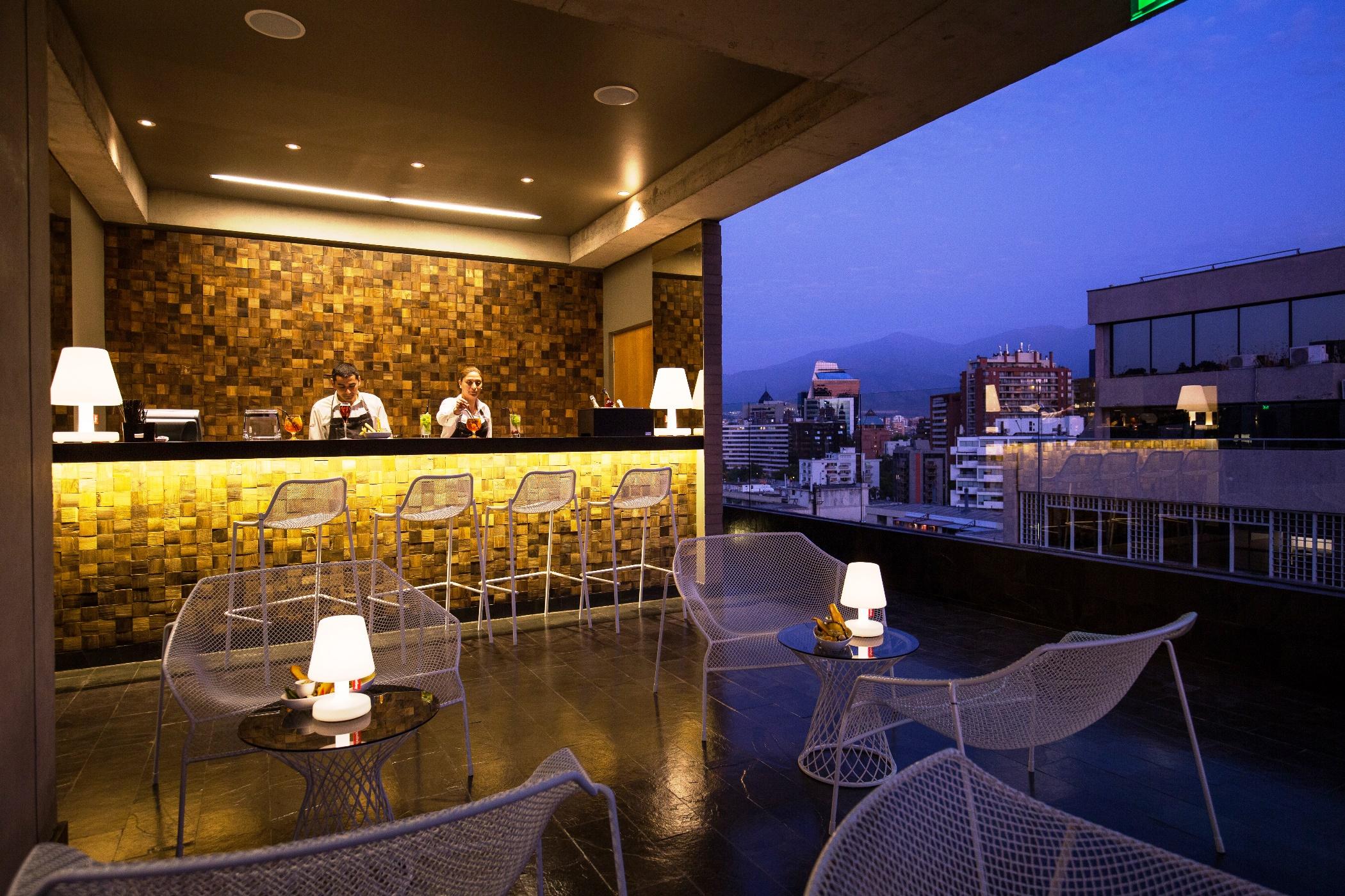 Solace Hotel Santiago de Chile Eksteriør billede Sky Bar